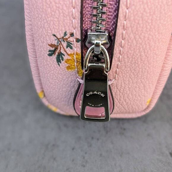 Coach Boxy Dandelion Floral Print Pink Cosmetic Case - Picture 4 of 8